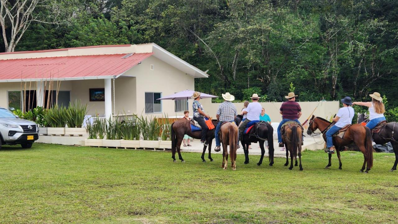Villeta Casa De Campo Caracoli Spa Eksteriør bilde